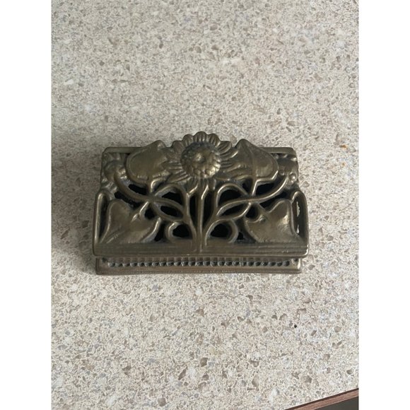 Rare find  art deco  Antique Art Nouveau Solid Brass Bronze Patina Stamp Box - Picture 5 of 6